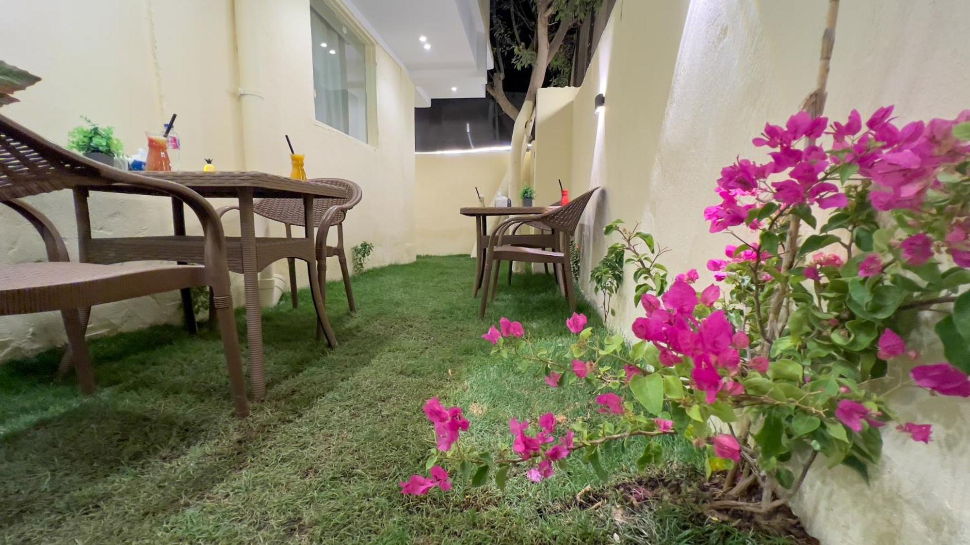 Pyramids Vista Inn Kafrat al Jabal ภายนอก รูปภาพ